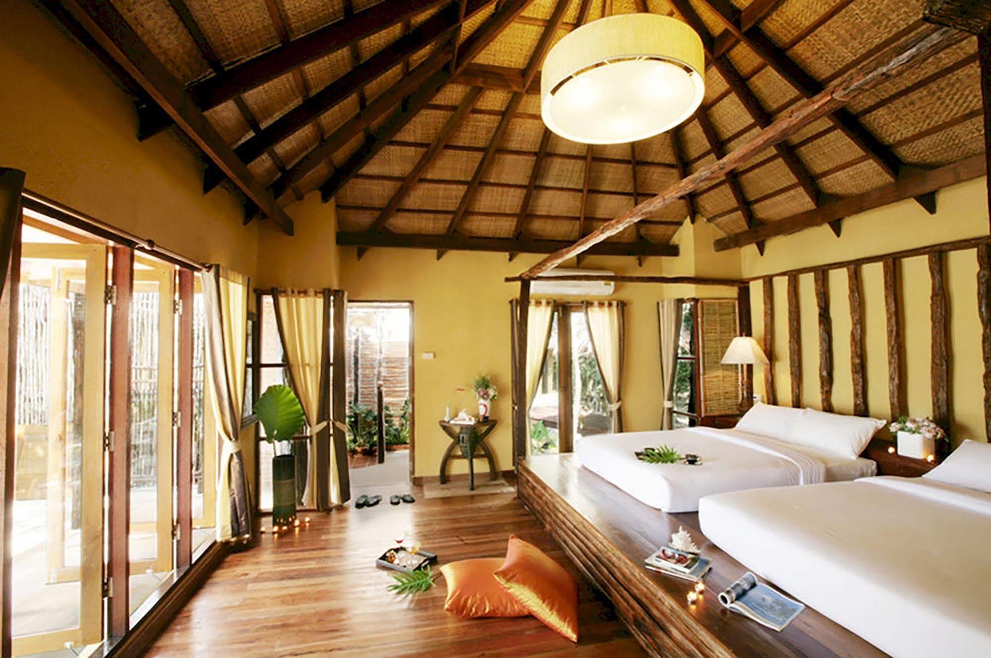 Captain Hook Resort @Koh Kood Ko Kut Екстериор снимка